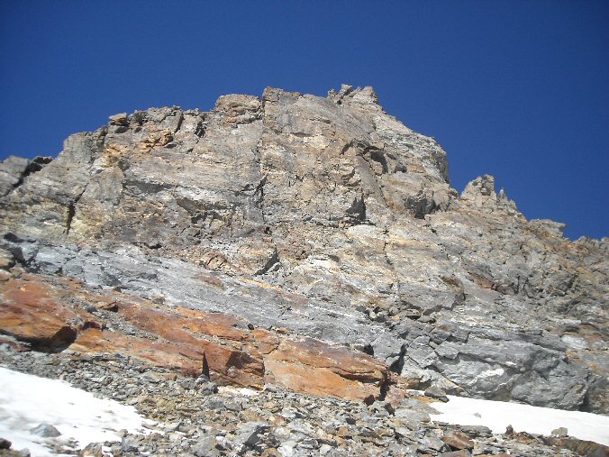 Arete du Soleil (23b).jpg - On passe sous la Pointe de Labby